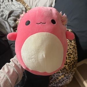 archie axolotl 8 inch squishmallow